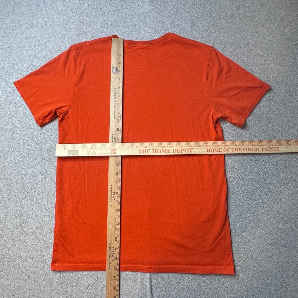Nike‎ Shirt Mens M Orange Dri-FIT Short Sleeve Graphic Tee 705186-891 Swoosh
